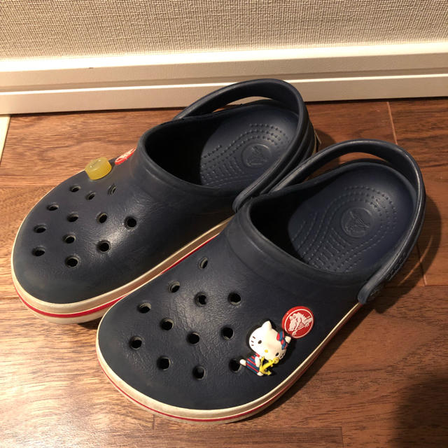 crocs(クロックス)のゆうぽんさま専用 クロックス C10 11 キッズ/ベビー/マタニティのキッズ靴/シューズ(15cm~)(サンダル)の商品写真