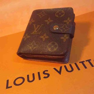 ルイヴィトン(LOUIS VUITTON)のルイ・ヴィトン★モノグラム コンパクトジップ M61667★コメント下さい♪(財布)