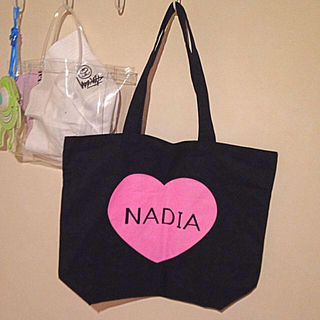 ナディア(NADIA)のNADIA トート&缶バッチセット♡(トートバッグ)