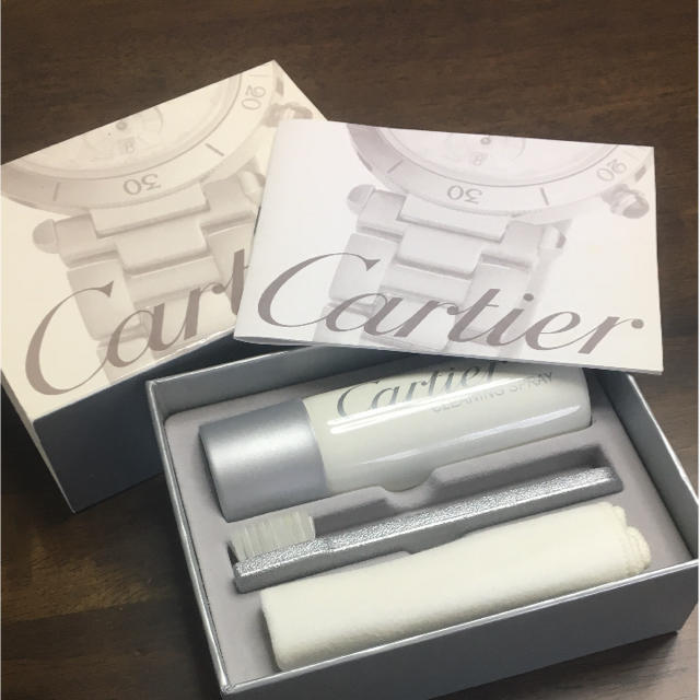 Cartier(カルティエ)のカルティエ メタル ブレスレット お手入れキット レディースのファッション小物(腕時計)の商品写真