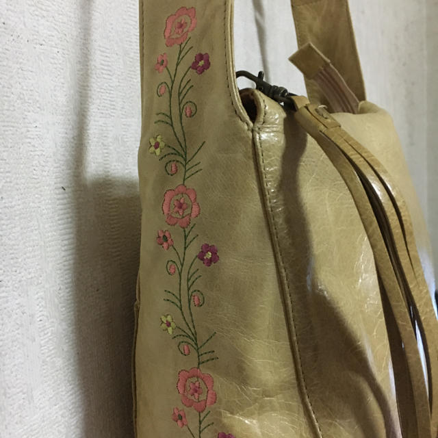 ????花刺繍????ショルダーバッグ