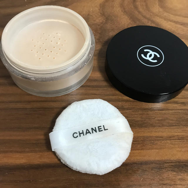 CHANEL(シャネル)の選べるおまけ付き シャネル CHANEL ルースパウダー フェイスパウダー コスメ/美容のベースメイク/化粧品(フェイスパウダー)の商品写真