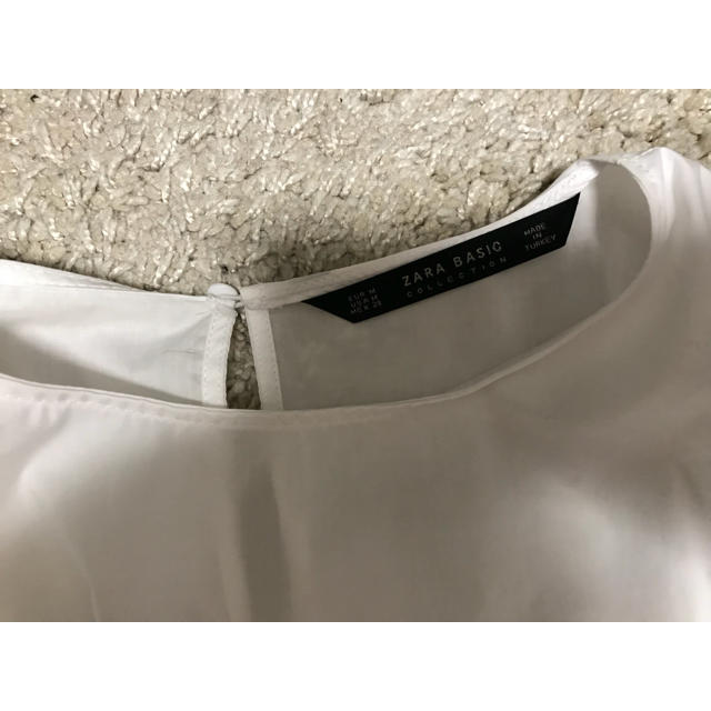 ZARA(ザラ)のフレアトップス レディースのトップス(シャツ/ブラウス(半袖/袖なし))の商品写真