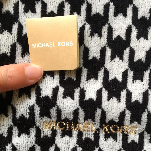Michael Kors(マイケルコース)の【未使用】マイケルコース ハンドタオル レディースのファッション小物(ハンカチ)の商品写真