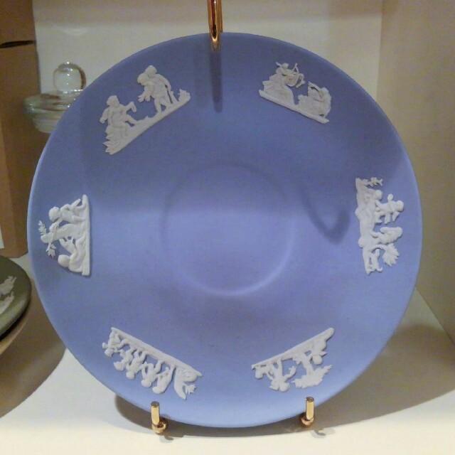 WEDGWOOD(ウェッジウッド)の値下げ↓↓ ウェッジウッド 訳あり ソーサーのみ ブルー･グリーン･イエロー3枚 インテリア/住まい/日用品のキッチン/食器(食器)の商品写真