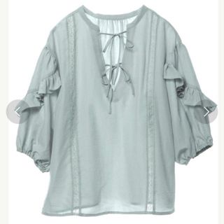 ダブルクローゼット(w closet)の袖フリルリボン付プルオーバー(カットソー(半袖/袖なし))