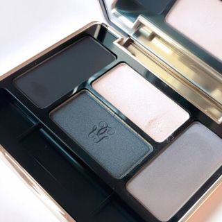 ゲラン(GUERLAIN)のゲラン エクラン キャトル クルール 09 les noirs(アイシャドウ)