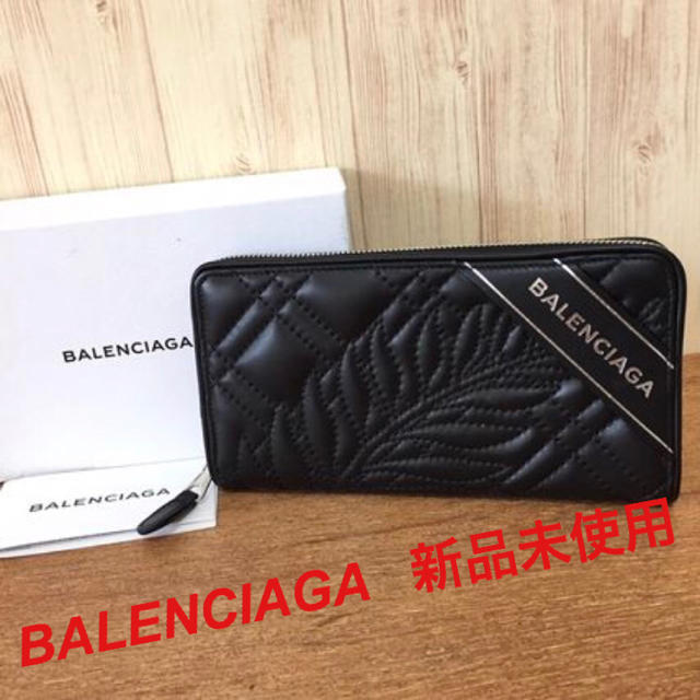 Balenciaga(バレンシアガ)のちぃ様専用！BALENCIAGA  新品 バレンシアガ 財布 ブラック レディースのファッション小物(財布)の商品写真