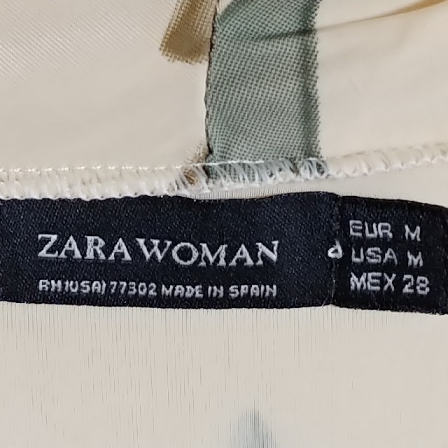 ZARA(ザラ)の(11) ZARA　ドレッシートップス レディースのトップス(その他)の商品写真