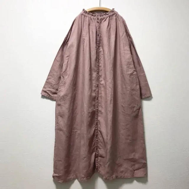 nest Robe(ネストローブ)のネストローブ（nest robe）シャーリングネック ワンピース ピンク レディースのワンピース(ロングワンピース/マキシワンピース)の商品写真