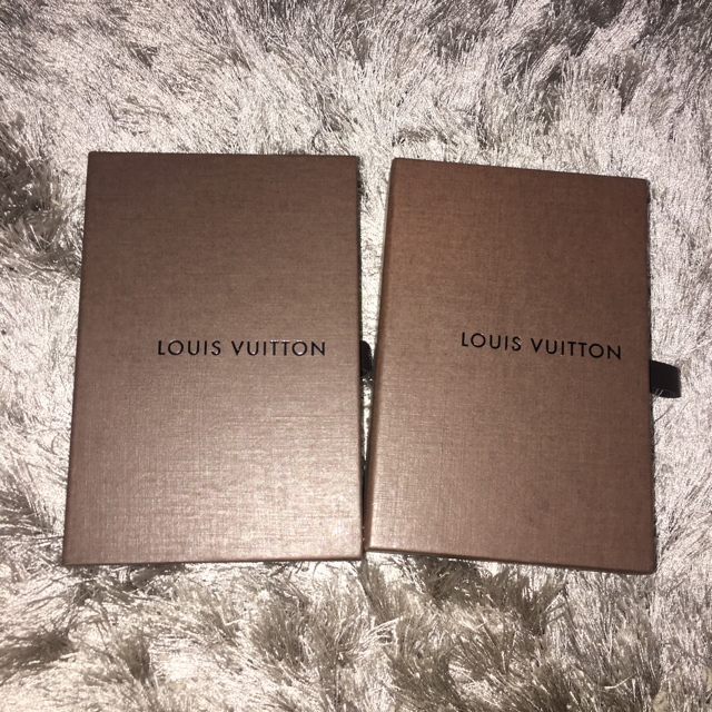 LOUIS VUITTON(ルイヴィトン)のルイヴィトン箱2個セット レディースのバッグ(ショップ袋)の商品写真