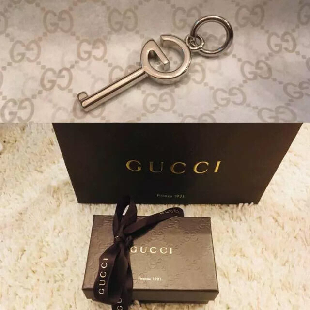 Gucci(グッチ)のGUCCI本物 ネックレスチャーム新品未使用プレゼントにも メンズのアクセサリー(ネックレス)の商品写真