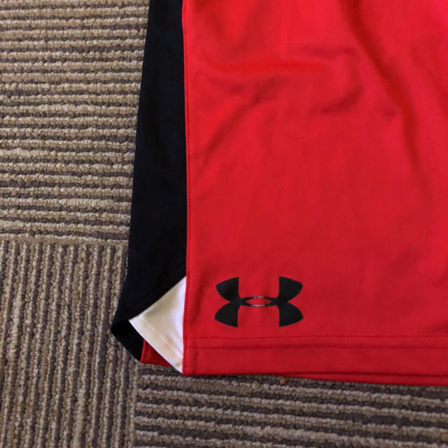 UNDER ARMOUR(アンダーアーマー)のアンダーアーマー★ハーフパンツ★サイズYXL キッズ/ベビー/マタニティのキッズ服男の子用(90cm~)(パンツ/スパッツ)の商品写真