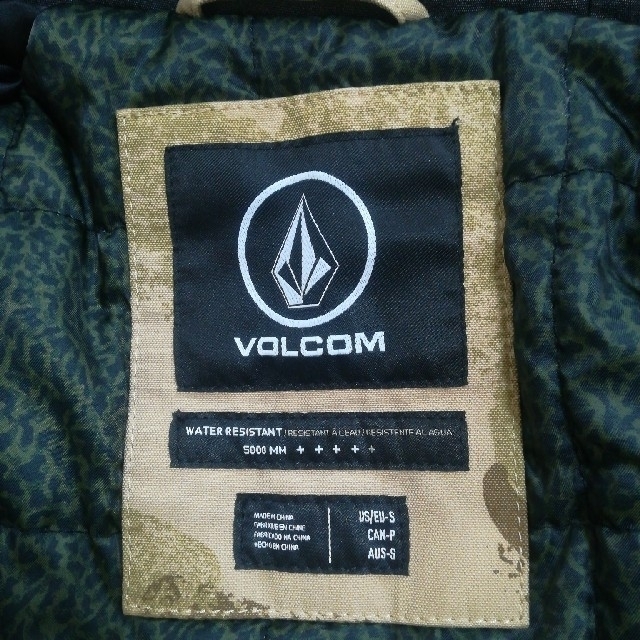 VOLCOM フーデッドジャケット カモフラ Sサイズ