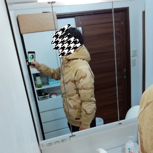 VOLCOM フーデッドジャケット カモフラ Sサイズ