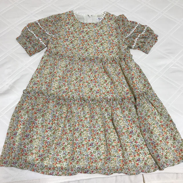 pom ponette(ポンポネット)の美品 ポンポネット ワンピース130 キッズ/ベビー/マタニティのキッズ服女の子用(90cm~)(ワンピース)の商品写真