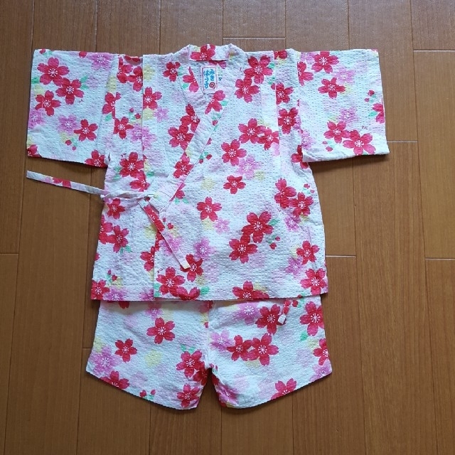 mikihouse(ミキハウス)のミキハウス　甚平 女の子用　90 キッズ/ベビー/マタニティのキッズ服女の子用(90cm~)(甚平/浴衣)の商品写真