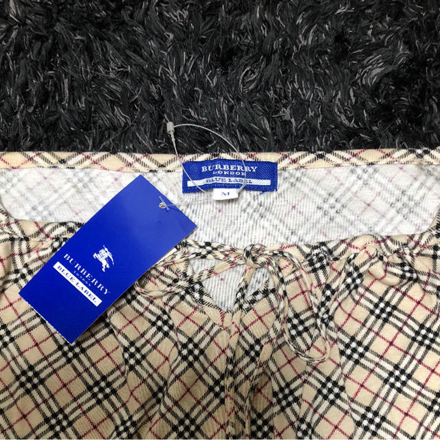 BURBERRY(バーバリー)のお値下げ バーバリー   カットソー  新品未使用タグ付き レディースのトップス(カットソー(半袖/袖なし))の商品写真