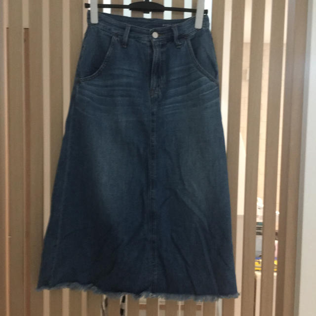 Avan Lily(アバンリリー)のデニムスカート レディースのスカート(ロングスカート)の商品写真