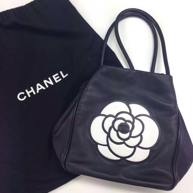 CHANEL - シャネル カメリア トートバッグの通販 by エアリー's shop｜シャネルならラクマ