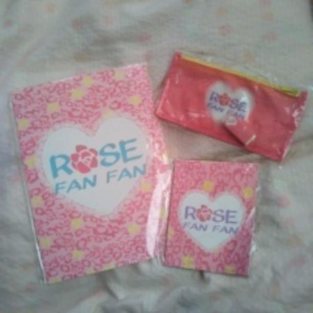 ROSE FANFAN(ローズファンファン)のROSE FANFAN(ローズファンファン) ペンケース&消しゴム&メモ帳&下敷 インテリア/住まい/日用品の文房具(その他)の商品写真