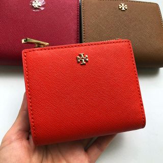 トリーバーチ(Tory Burch)のトリーバーチ 折財布 二つ折り オレンジ ミニウォレット  旅行用 可愛い 軽量(財布)