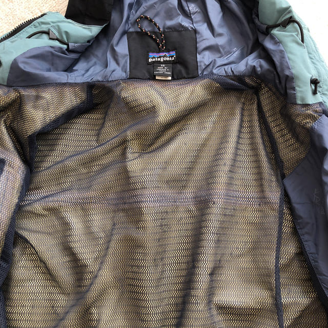 patagonia(パタゴニア)のレッドバード様専用 パタゴニア ゴアテックス ジャケット  メンズのジャケット/アウター(ナイロンジャケット)の商品写真