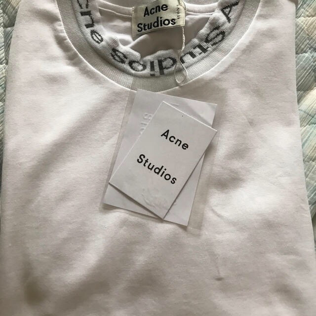 ACNE(アクネ)のacne studios ネックロゴT メンズのトップス(Tシャツ/カットソー(半袖/袖なし))の商品写真