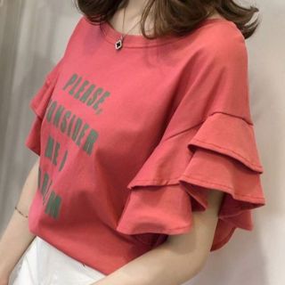 ティアードフリルスリーブTシャツ　コーラルレッド（表記：3XL）(Tシャツ(半袖/袖なし))