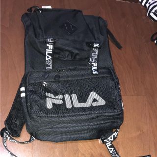 フィラ(FILA)の新品FILAフィラ メッシュポケット ロゴテープリュック黒×白(リュック/バックパック)