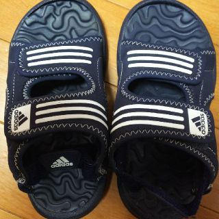 アディダス(adidas)の値下げしました。アディダス サンダル 18cm(サンダル)