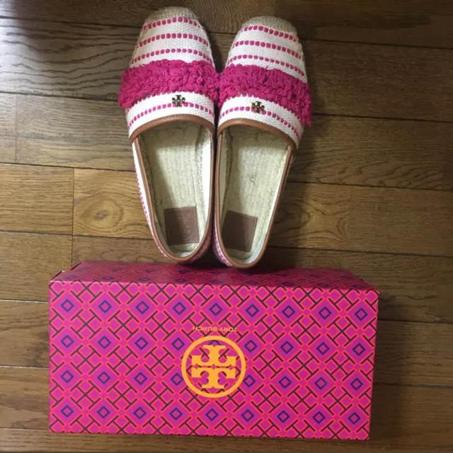 Tory Burch(トリーバーチ)のトリーバーチ美品フラットシューズエスパドリーユ レディースの靴/シューズ(スリッポン/モカシン)の商品写真