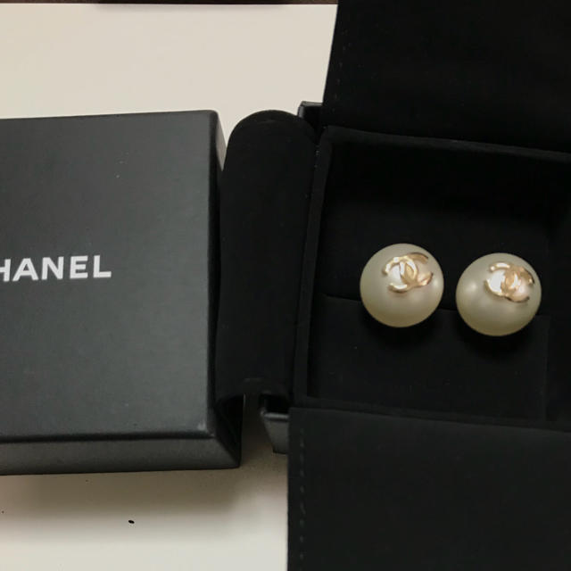 アクセサリーCHANEL シャネル★ほぼ新品 ココマーク ビッグパール ピアス bigサイズ