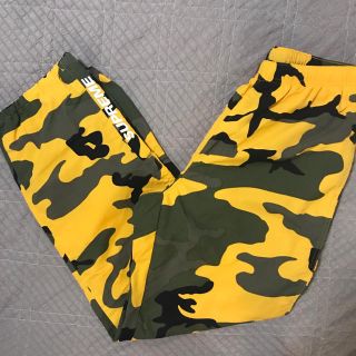 シュプリーム(Supreme)の新品 S supreme warm up pant yellow camo(ワークパンツ/カーゴパンツ)