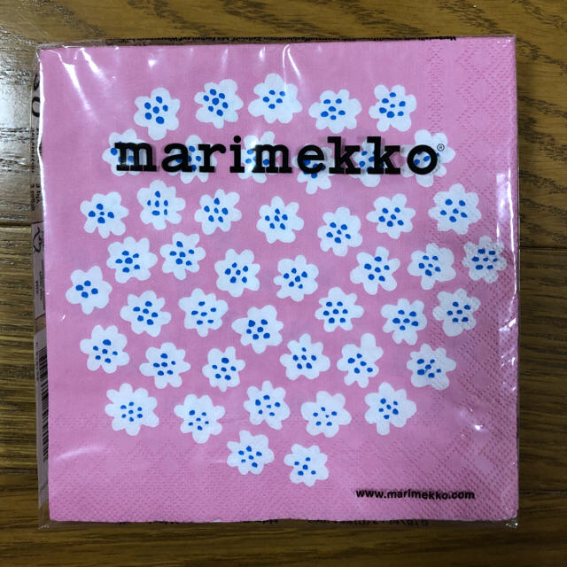 marimekko(マリメッコ)の【新品未使用】マリメッコ ペーパーナプキン インテリア/住まい/日用品のキッチン/食器(収納/キッチン雑貨)の商品写真