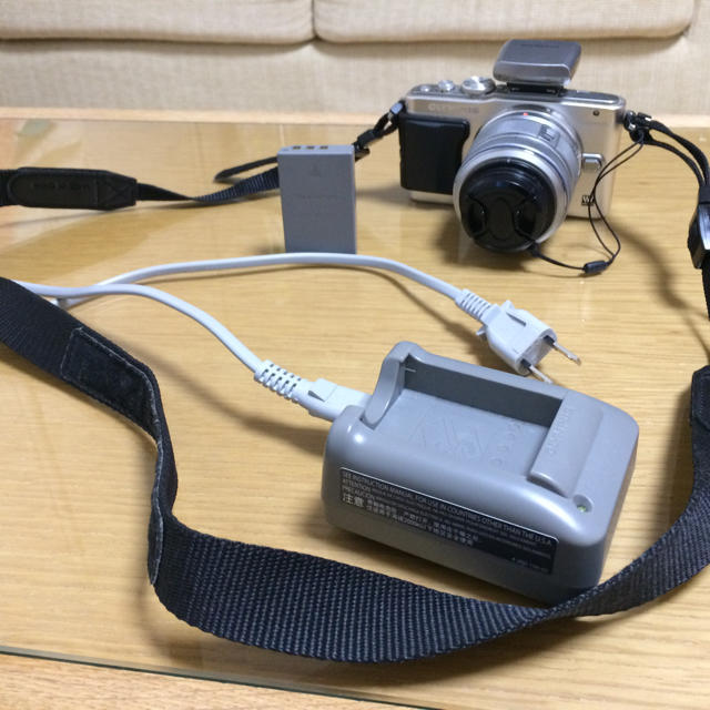 OLYMPUS(オリンパス)のe-pl5  olympus pen 保護シート付き スマホ/家電/カメラのカメラ(ミラーレス一眼)の商品写真