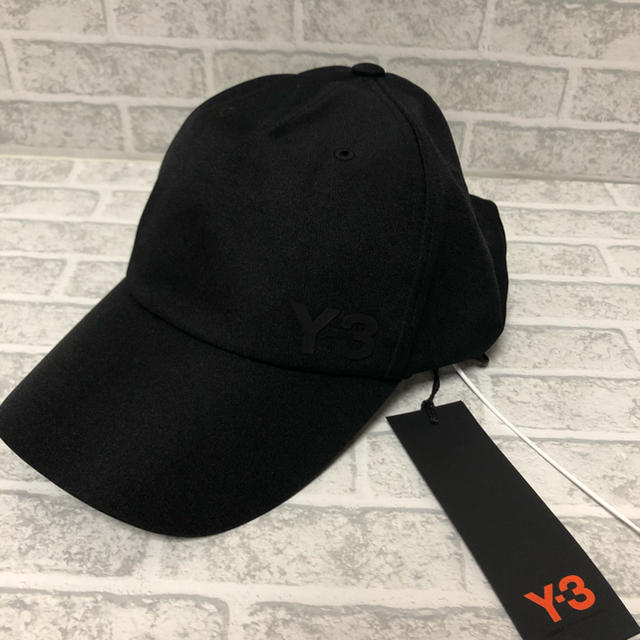 Y-3(ワイスリー)のY-3 LUX CAP ブラック キャップ メンズの帽子(キャップ)の商品写真