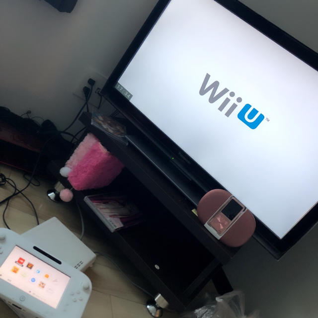 Wii U(ウィーユー)のWiiU 本体 エンタメ/ホビーのゲームソフト/ゲーム機本体(家庭用ゲーム機本体)の商品写真