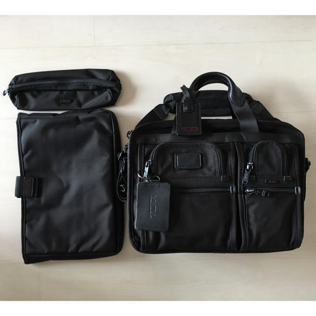 TUMI(トゥミ)のTUMI トゥミ アルファシリーズ ビジネスバッグ 26141DH 黒 美品 メンズのバッグ(ビジネスバッグ)の商品写真