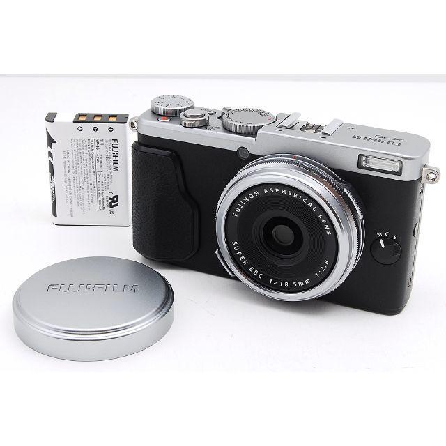 有名人芸能人】 富士フイルム シルバー◇U885 X70 ほぼ新品□Fujifilm