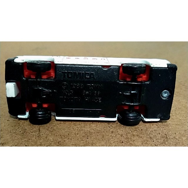 Takara Tomy - レア廃盤 トミカ NO.3 トヨタ ハイエース 救急車 Takara Tomy - レア廃盤 トミカ NO.3 トヨタ ハイエース 救急車