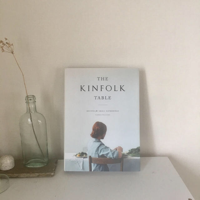 kinfolk  洋書 インテリア 雑誌 エンタメ/ホビーの本(洋書)の商品写真