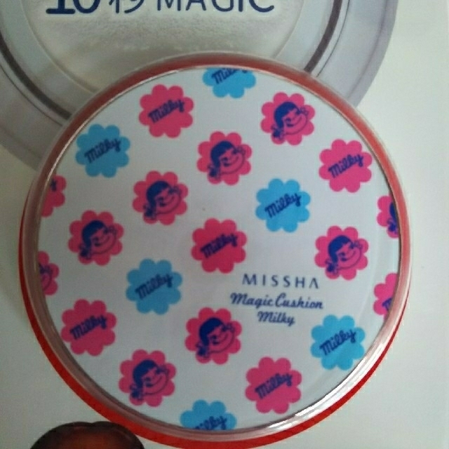MISSHA(ミシャ)のミシャ ミルキークッションファンデーション コスメ/美容のベースメイク/化粧品(化粧下地)の商品写真