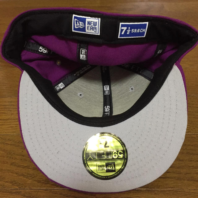 HUF(ハフ)のHuf x Newera Cap Purple 7 1/2 初期 新品未使用 メンズの帽子(キャップ)の商品写真