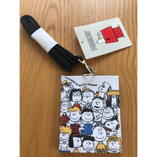 ピーナッツ(PEANUTS)のピーターパン様専用 新品 パスケース♡スヌーピー  (名刺入れ/定期入れ)