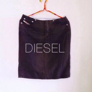 ディーゼル(DIESEL)のお値下げ！ディーゼル  タイトスカート(ひざ丈スカート)