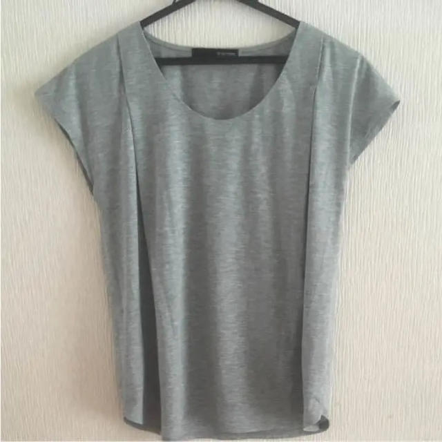 22 OCTOBRE(ヴァンドゥーオクトーブル)の美品 22オクトーブル Tシャツ レディースのトップス(Tシャツ(半袖/袖なし))の商品写真