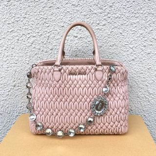 ミュウミュウ(miumiu)のミュウミュウmiumiuバッグ正規品ビジュー激カワ人気ナッパクリスタル(ハンドバッグ)