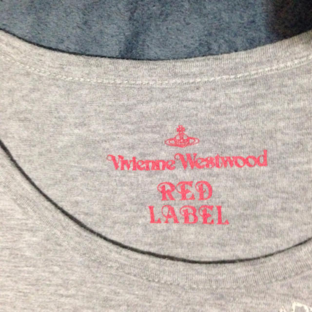 Vivienne Westwood(ヴィヴィアンウエストウッド)のヴィヴィアンウエストウッド【Tシャツ/グレー×ハート】 レディースのトップス(Tシャツ(半袖/袖なし))の商品写真