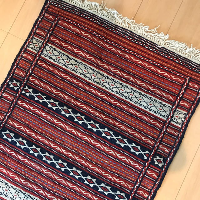 処分価格【新品】定価¥36000ペルシャキリム☆カラート産手織り 処分価格【新品】定価¥36000ペルシャキリム☆カラート産手織り